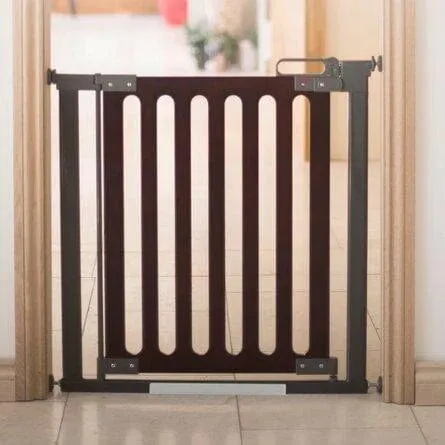 Fred Screw-Fit Wooden Stair Gate