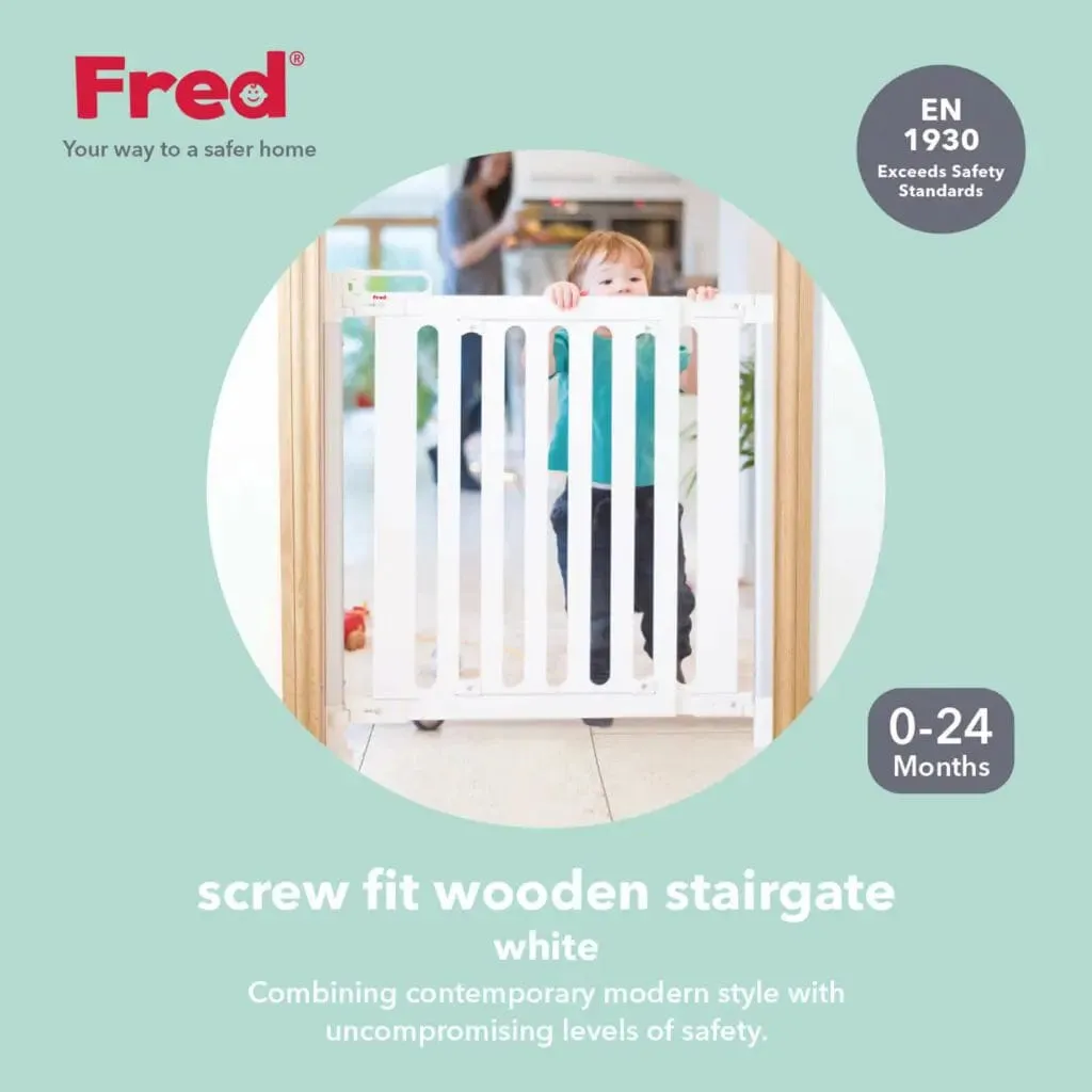 Fred Screw-Fit Wooden Stair Gate
