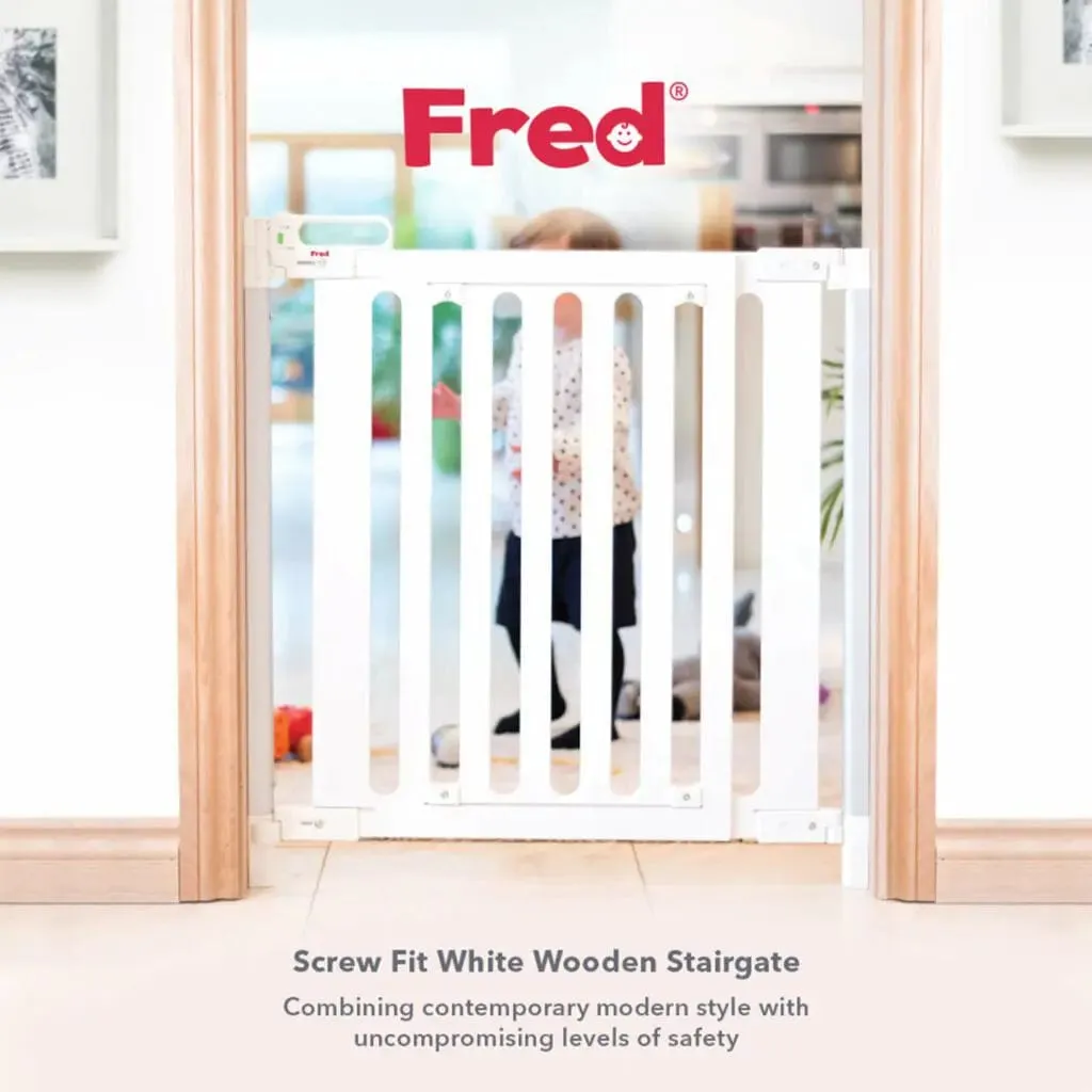 Fred Screw-Fit Wooden Stair Gate